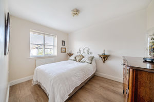 Bedroom- click for photo gallery